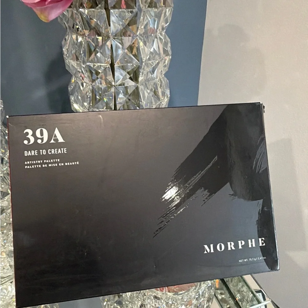 Morphe 39A Dare to Create Artistry Eyeshadow Palette - Picture 12 of 17